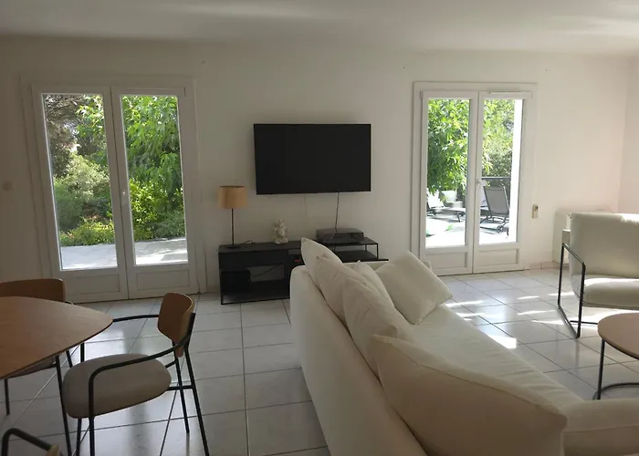 Les Saquedes 48 Villa *