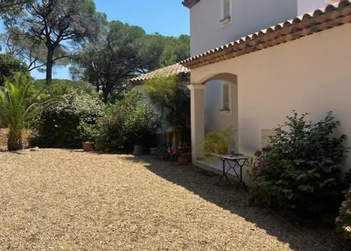 Les Saquedes 48 * Sainte-Maxime