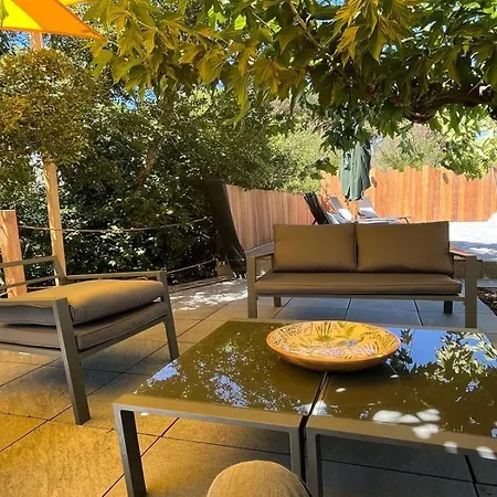 Villa Les Saquedes 48 *