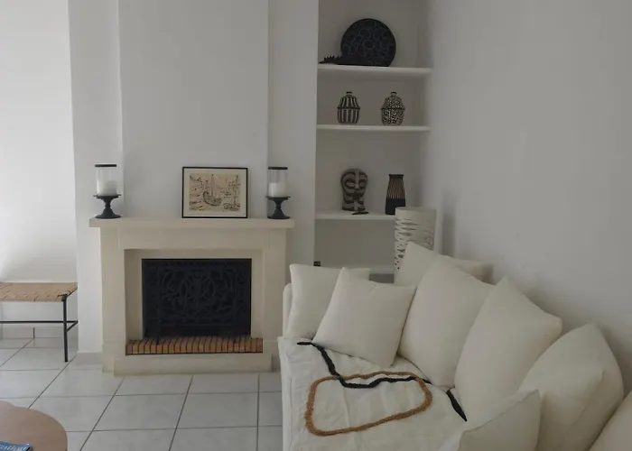 Villa Les Saquedes 48 *